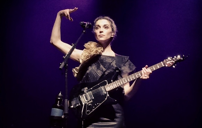 st-vincent-livenew2c.jpg