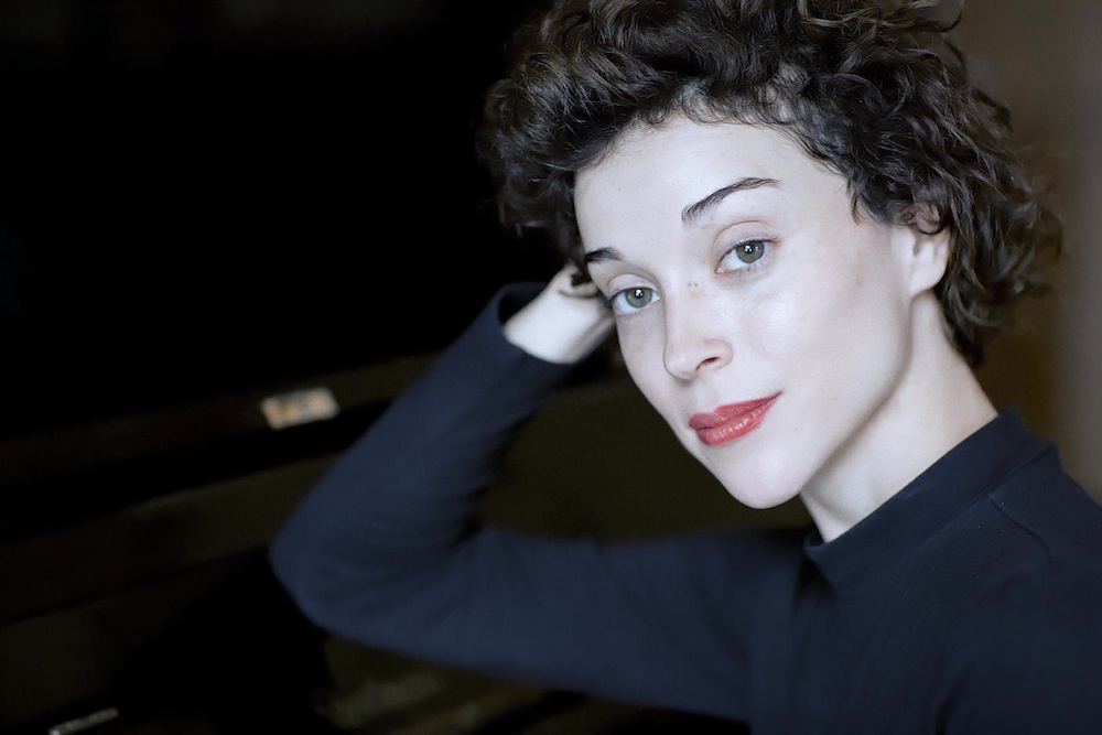 stvincent-piano1.jpg