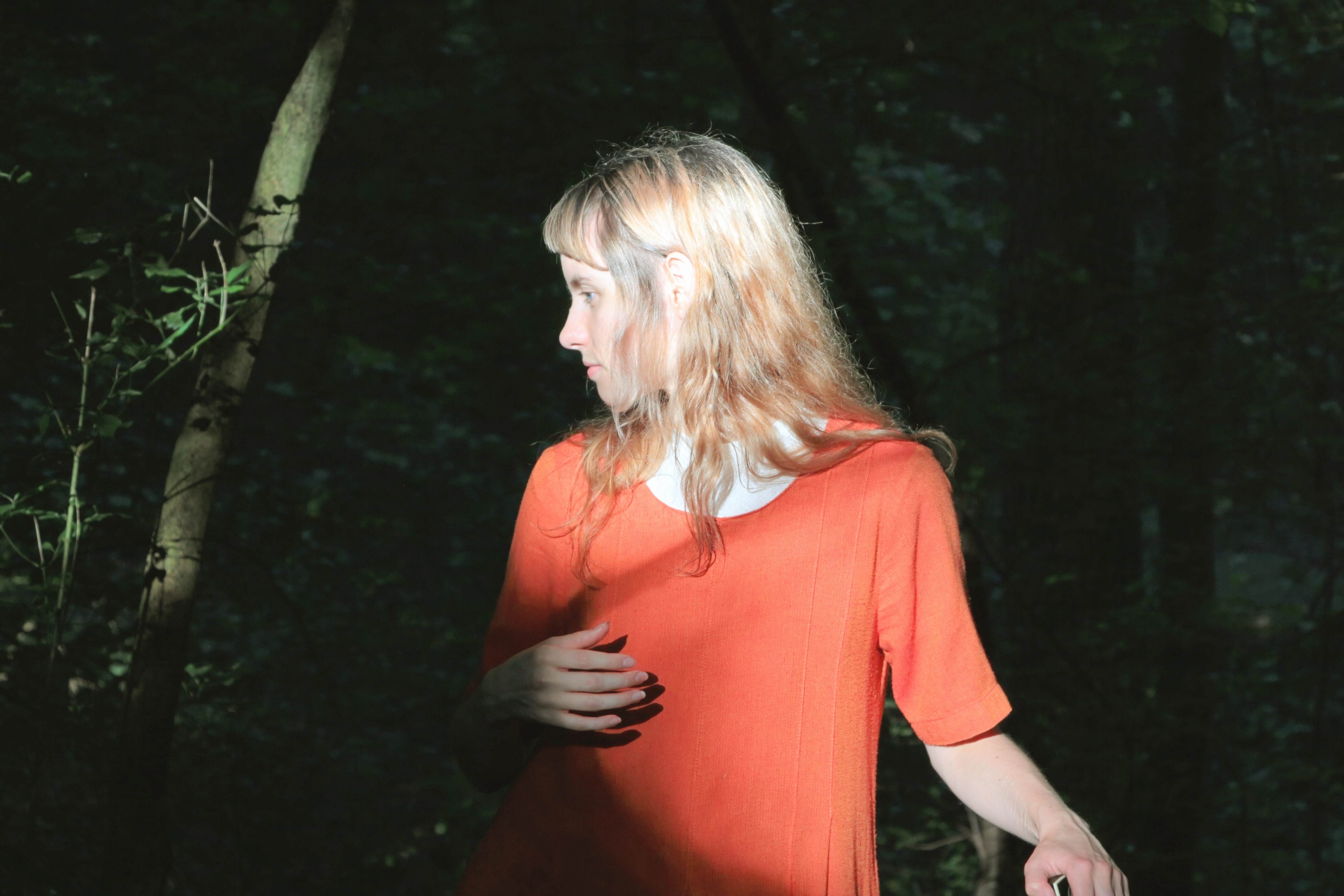 „A kukoricásban bújócskáztunk, a bárányok mellett toporogtunk a sárban” - interjú Illés Annával (Franny)