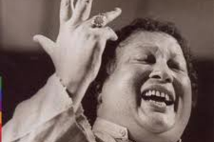 63  éve született NUSRAT FATEH ALI KHAN pakisztáni énekes