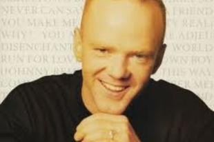 50 éves  ma, június 22-én JIMMY SOMERVILLE