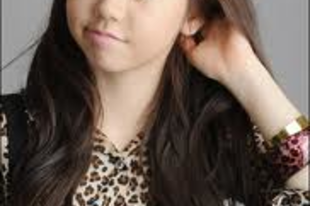 19 éves AN SO-HEE koreai énekesnő