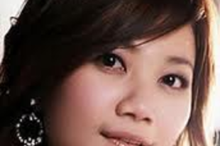 32 éves JASMINE LEONG malajziai énekesnő