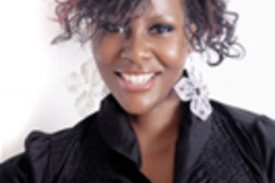 27 éves DESIRE LUZINDA ugandai énekesnő