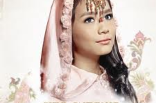 18 éves GITA GUTAWA indonéz énekesnő