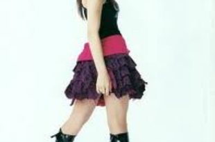 30 éves AYAKA  KIMURA japán énekesnő