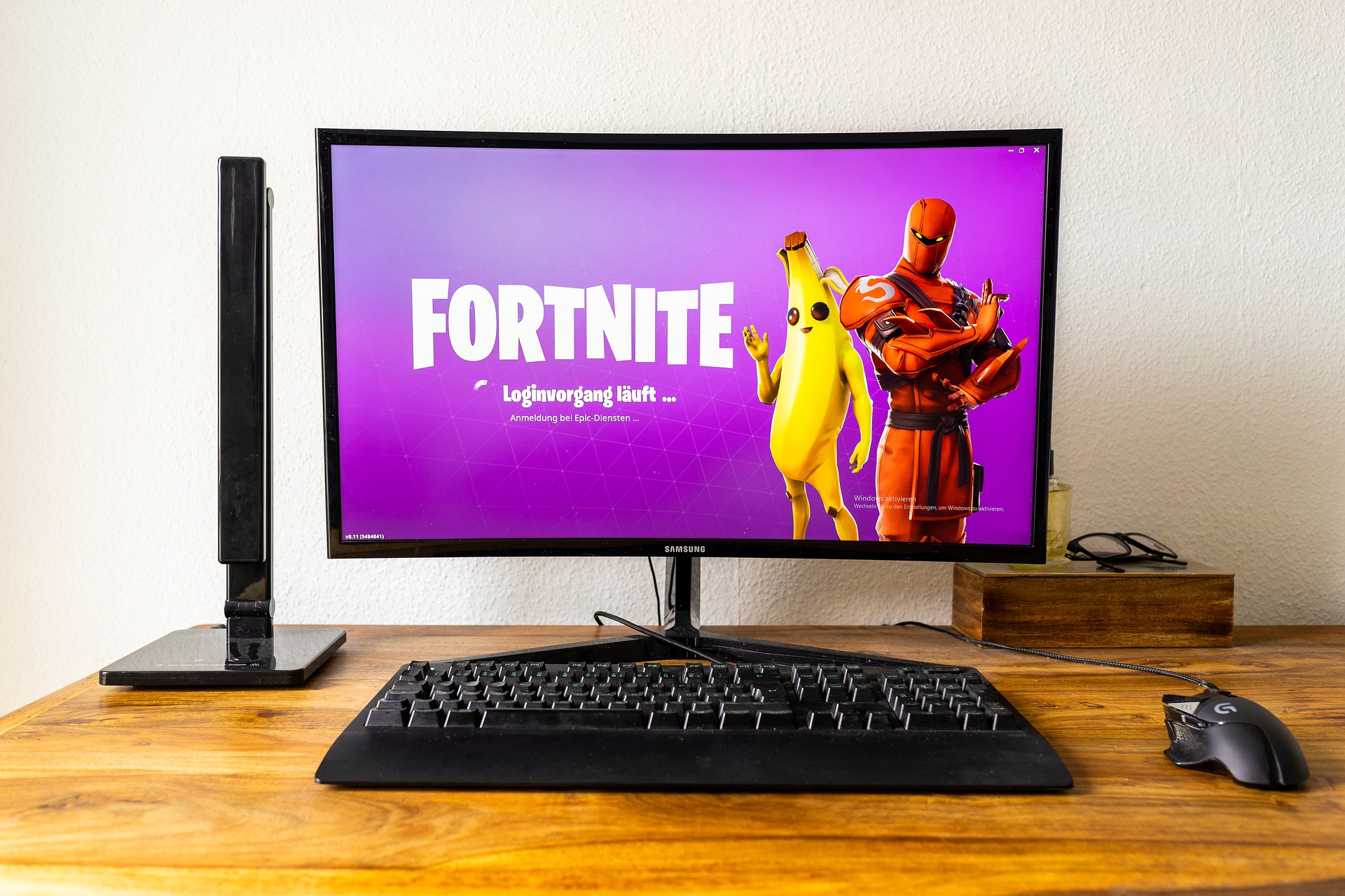 fortnite-g85cd56efd_1920.jpg