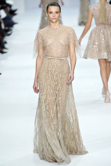 7987_fs.eliesaab.0.00270h1_fashionshow_article_portrait.jpg