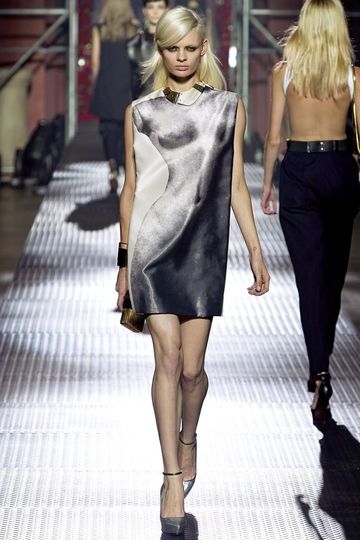 7986_fs.lanvin.0.00130h1_fashionshow_article_portrait.jpg