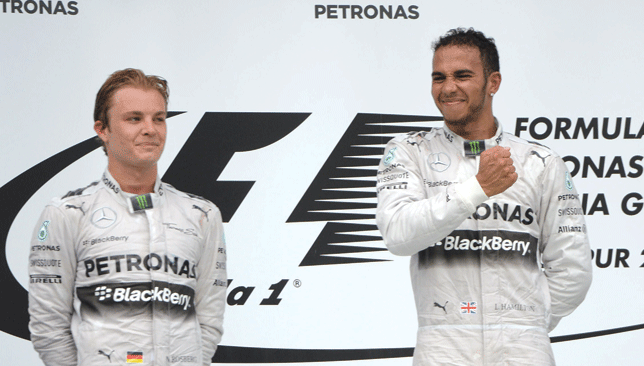 21-Hamilton-&-Rosberg-(Read-Only).gif