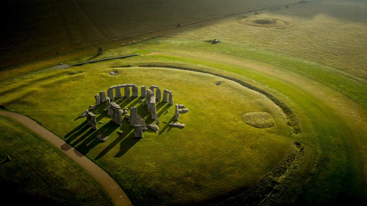 Stonehenge rejtélyes középső kövét 800 kilométerre cipelték Skóciától