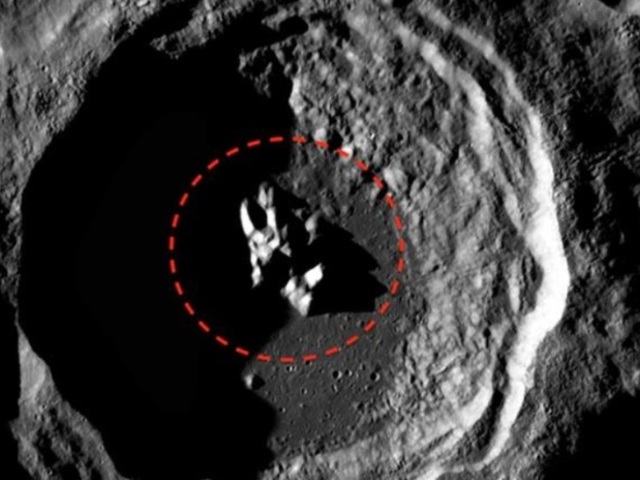 Az Arisztarkhosz-kráter rejtélyei
