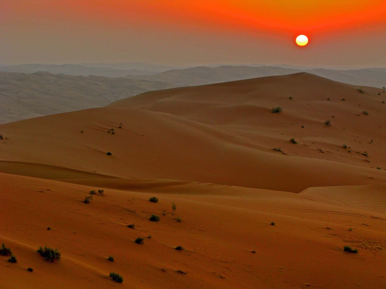 sun-portion-rub-al-khali-arabian-peninsula-desert.jpg