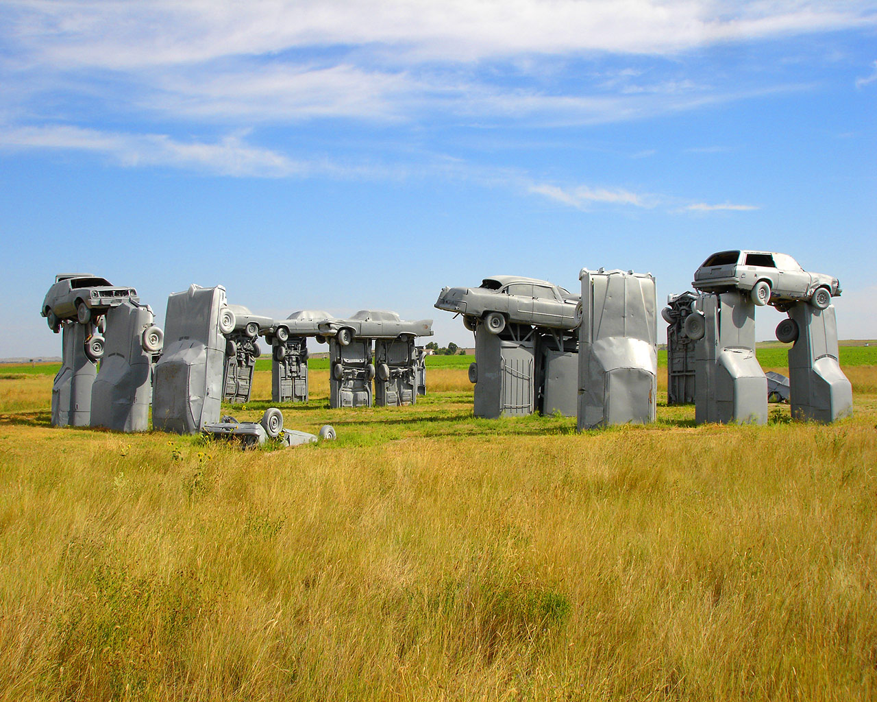 carhenge1.jpg