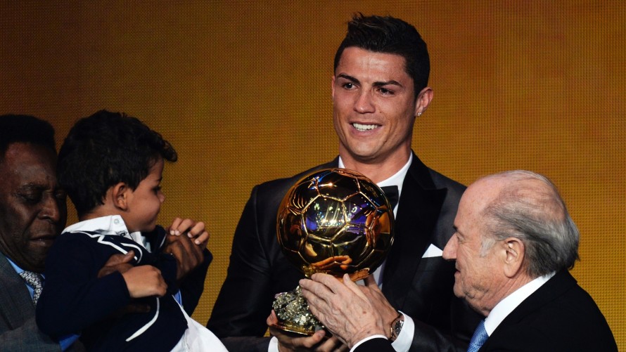 ronaldo-golden-ball-2014-winner-fifa-cry-son-award-best-player-e1389665249345.jpg