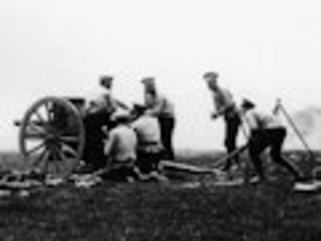 „Hullott a srapnel, a gránát, mint a záporeső…”