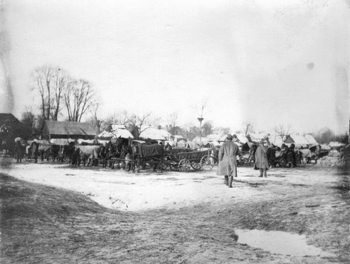 „A 82. dandár vonatának téli tábora.” 1914 decembere