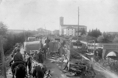 „Nem tudtunk a községbe behajtani annyira el van borítva olasz járművek és más hadianyag által. Muzzana, 1917. november 2.”