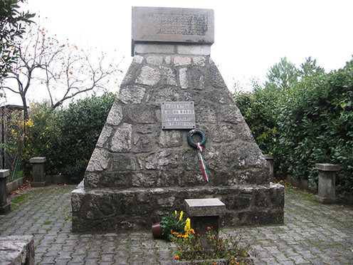 A m. kir. 4. (nagyváradi) honvéd gyalogezred emlékműve Nova Vasban