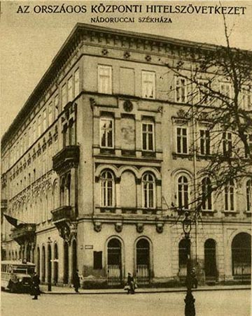 A Nádor utca 22. szám alatti épületben 1917-től az Országos Központi Hitelszövetkezet működött (forrás: hungaricana.hu)