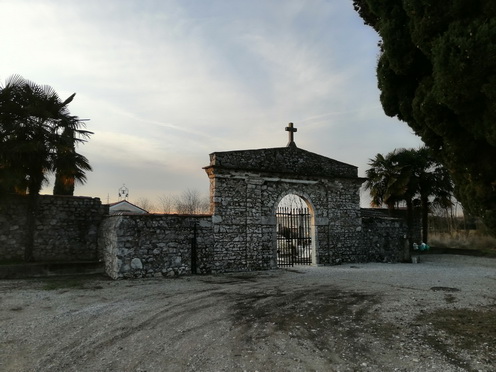 Il cimitero di Nogaredo oggi