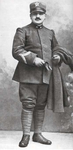 Giuseppe Roncalli szanitéc egyenruhában, 1915