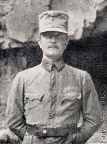 Pour Gyula százados az I. zászlóalj parancsnoka
