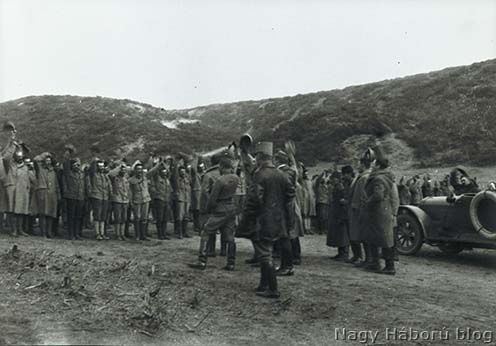 „Éljen a császár és király!” – Osztrák–magyar tüzérek ünneplik az angolok visszavonulását a Gallipoli-félszigetről 1916. januárjában