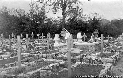 Részlet a sutai temetőből, ahová a Kostanjevica körüli harcokban elesett nagykanizsai 20-as honvédeket is temették