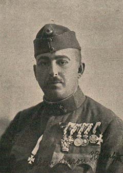 Heim Géza egy későbbi fotón már századosként