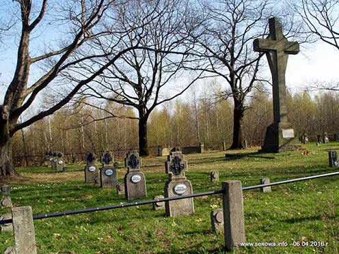 (Forrás és további képek a temetőről: www.sekowa.info/index.php?go=17&id1=82&ido=304)