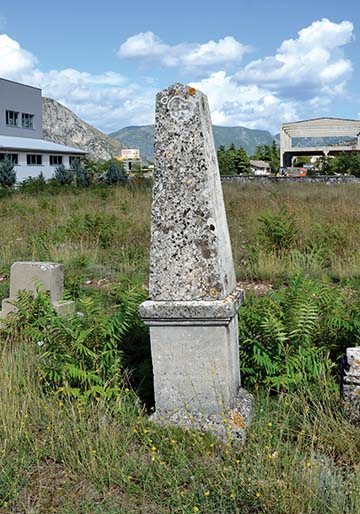 Thodorović Miloš őrnagy 1882-es sírköve