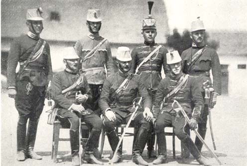 A Békessy-század tisztjei 1914 augusztusában Porubszky hadnagy, Olsavszky hadnagy, Majorossy tartalékos hadnagy, Pálffy százados, Békessy százados, Schneider tartalékos hadnagy, Illésházy hadnagy