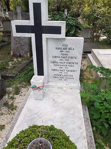 Macourek Béla sírja a Farkasréti temetőben