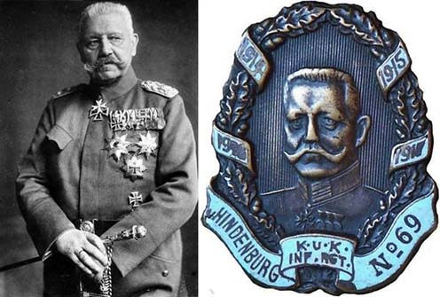 Paul von Hindenburg vezértábornagy portréja és az ezred sapkajelvénye