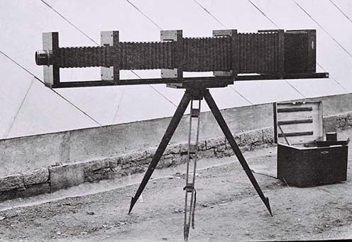 A megfigyeléshez használt fényképezőgép