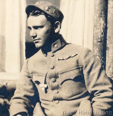 Imre Gábor hadnagyként készült egyik katonafotója