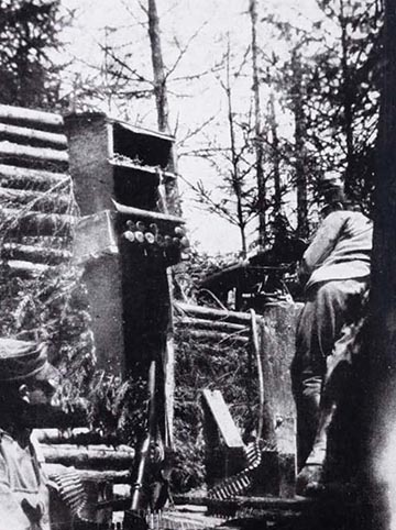 Figyelő honvéd a Dadulon lévő állásban 1917 tavaszán