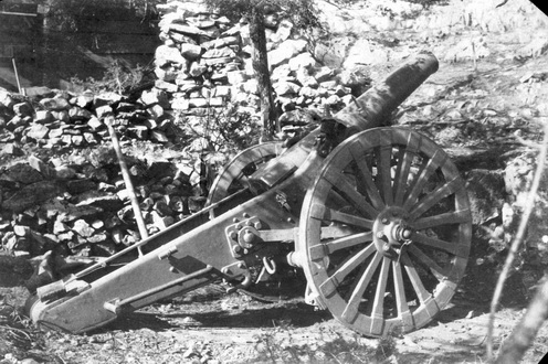 99/4 M. 15 cm-es tarack tüzelőállásban Kostanjevica környékén 1917 nyarán