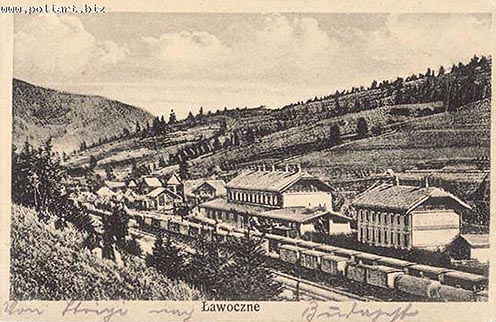 Lavocsne vasútállomása korabeli levelezőlapon