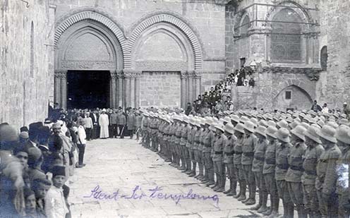 „A Szent Sír templom előtt” – kép a naplóból Somogyi Lajos képaláírásával