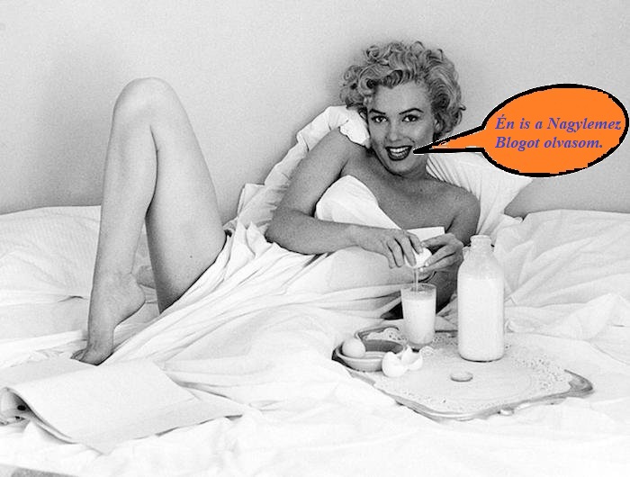 53-30534-marilyn-monroe-in-bed-1447204528.jpg