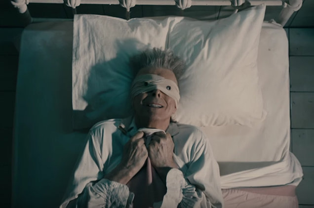 david-bowie-lazarus-vid-bed-2016-billboard-650.jpg