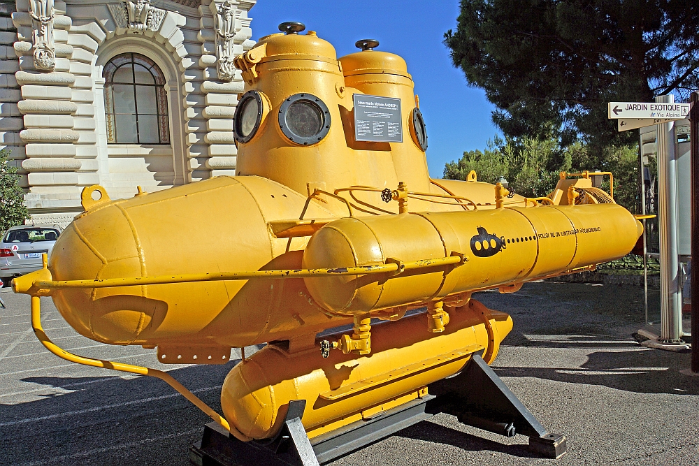 jacques-cousteau-anorep-i-monaco.jpg