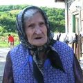 92 éves magyar néni csontját törtét, eszméletlenre verték a cigányok
