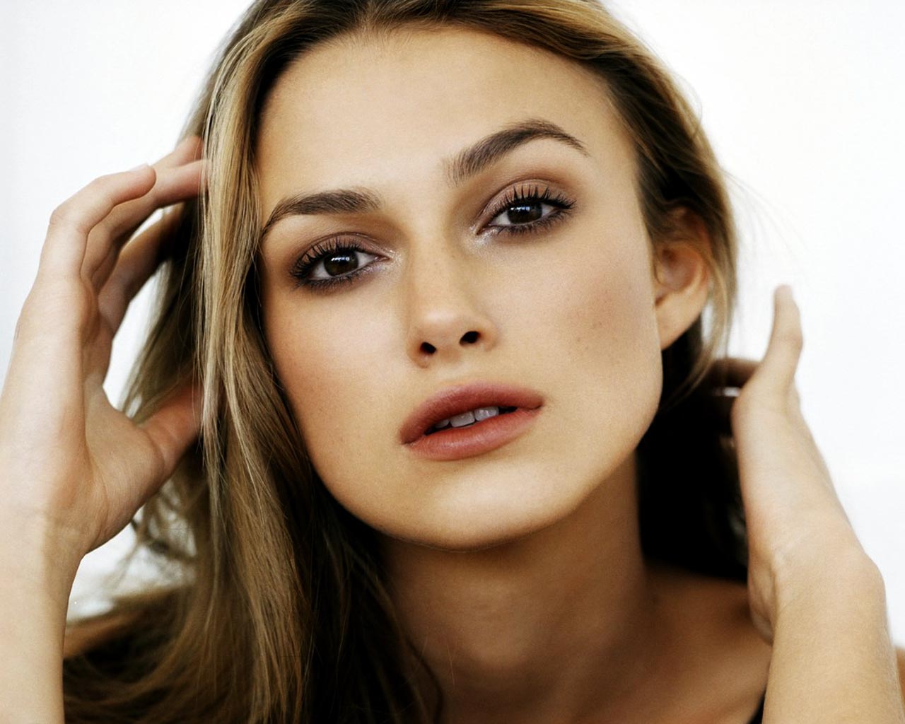 keira-knightley-can-a-song-save-your-life.jpg