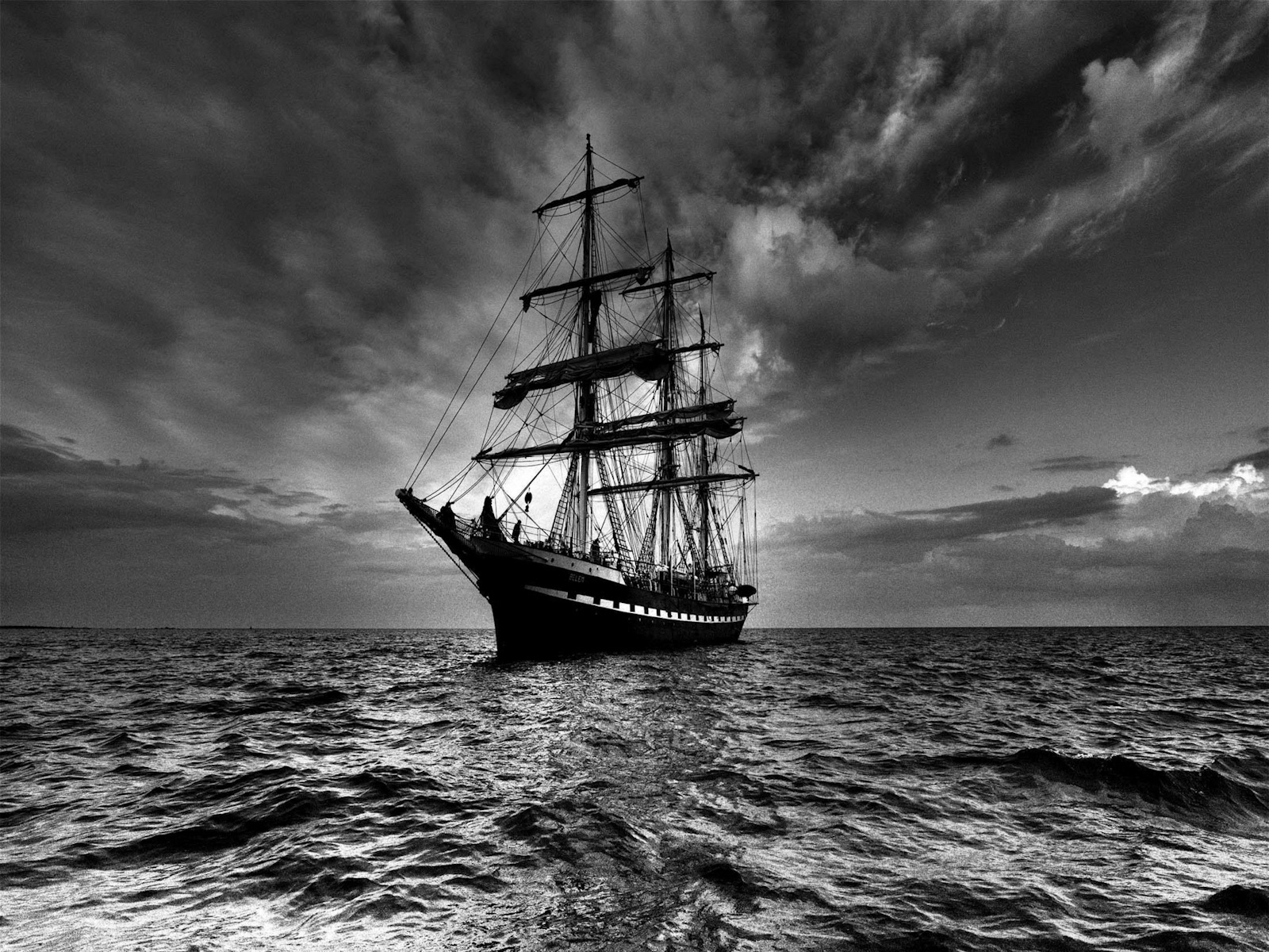 Ships_Sailing_Ship_008193_.jpg