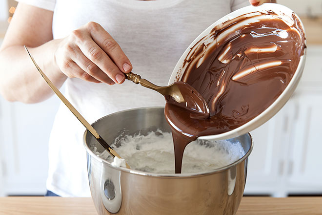 chocolate-mousse-making_mlsuog.jpg