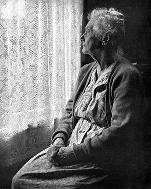 lonely-old-woman.jpg