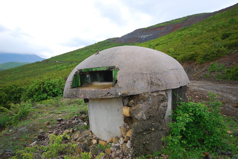 bunkers-albania-15[6].jpg